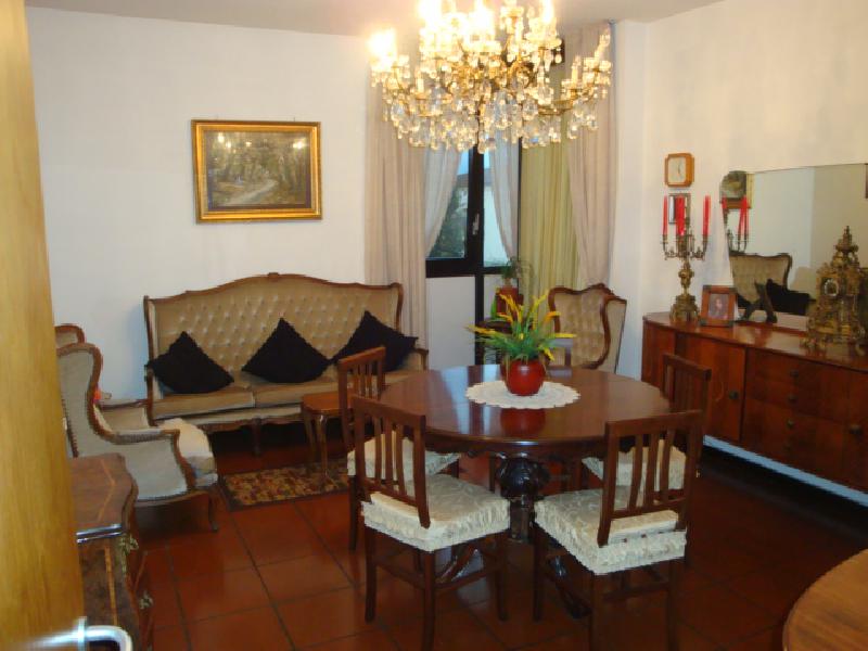 Appartamento in Vendita a Lucca via Borgo Giannotti