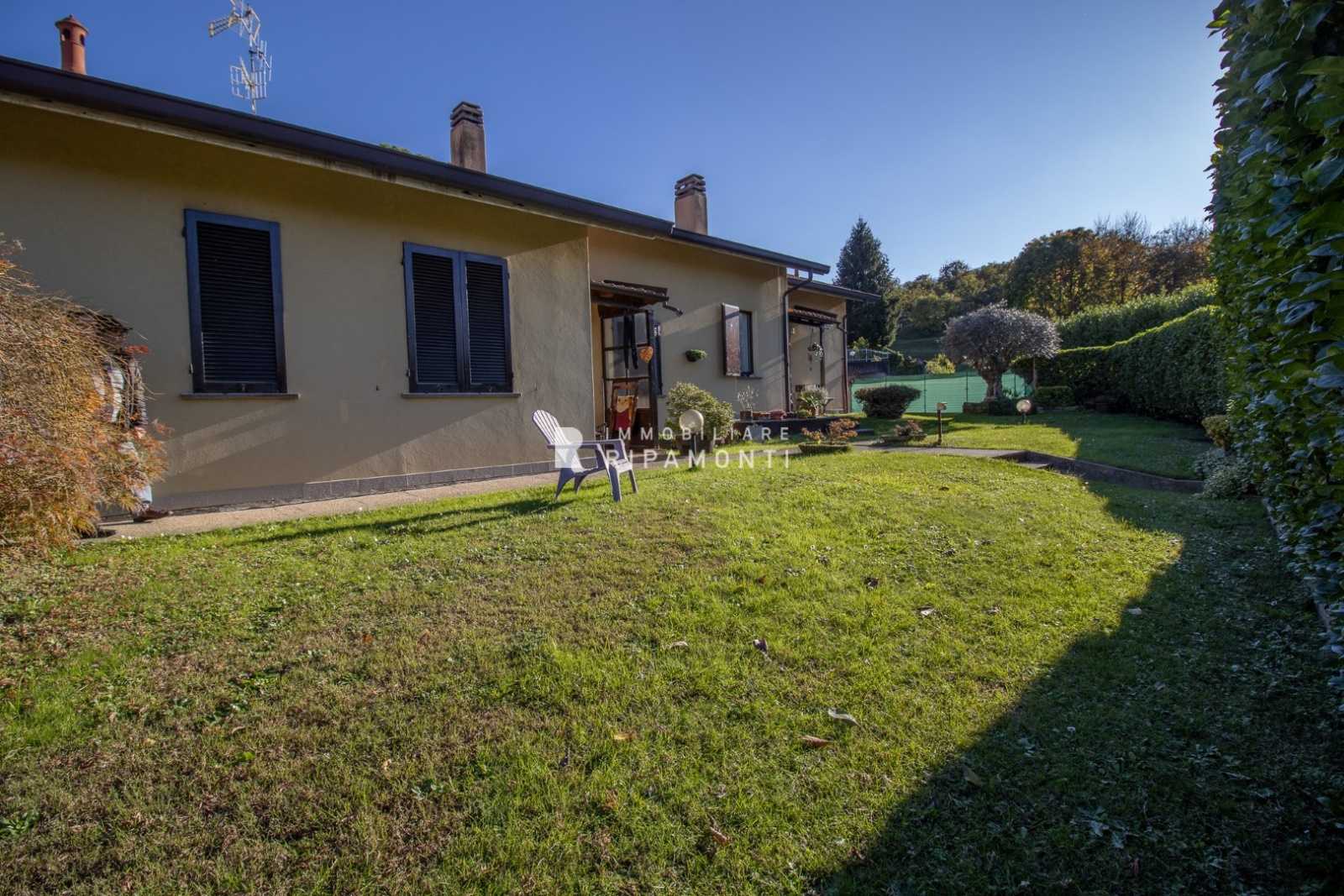 Villa in Vendita a Galbiate Via Delle Bazzone
