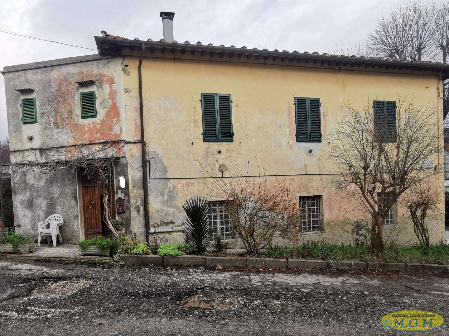 Palazzo - Stabile in Vendita a Vicopisano Viale Giorgio La Pira,