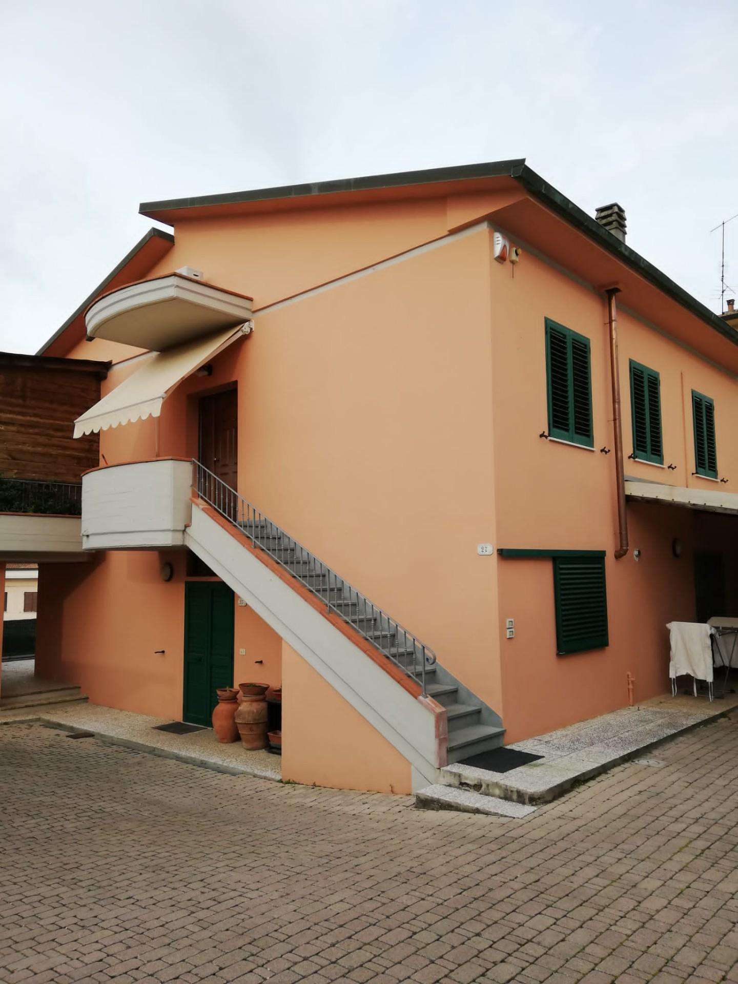 Palazzo - Stabile in Vendita a Montopoli in Val d'Arno Montopoli in Val D 'arno