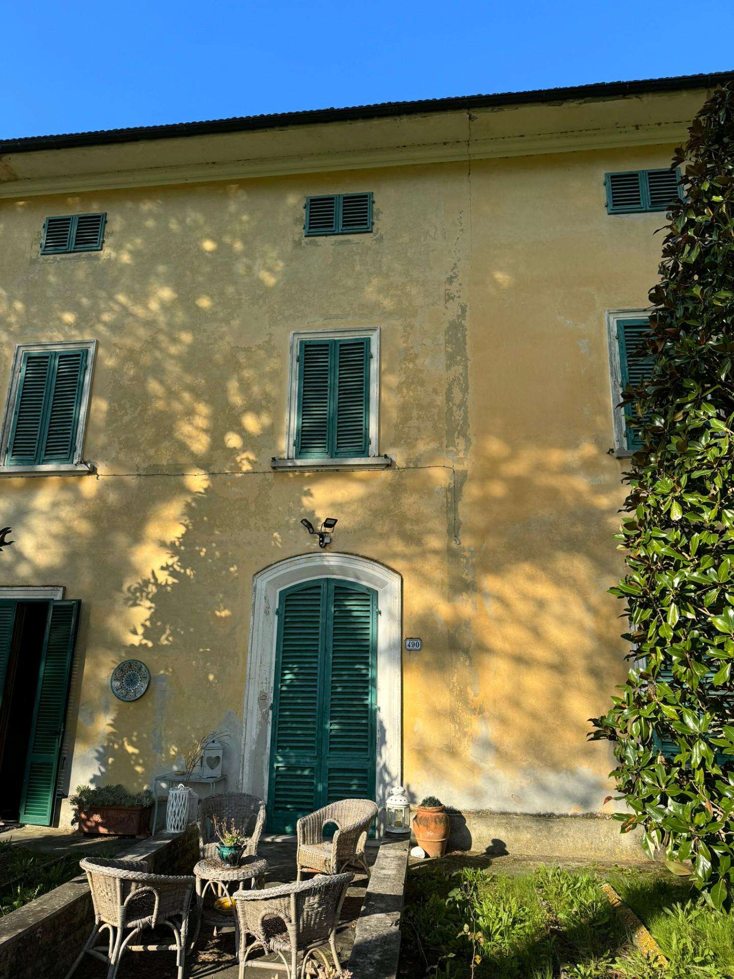 Villa in Vendita a Empoli Via Poggio Piedi,