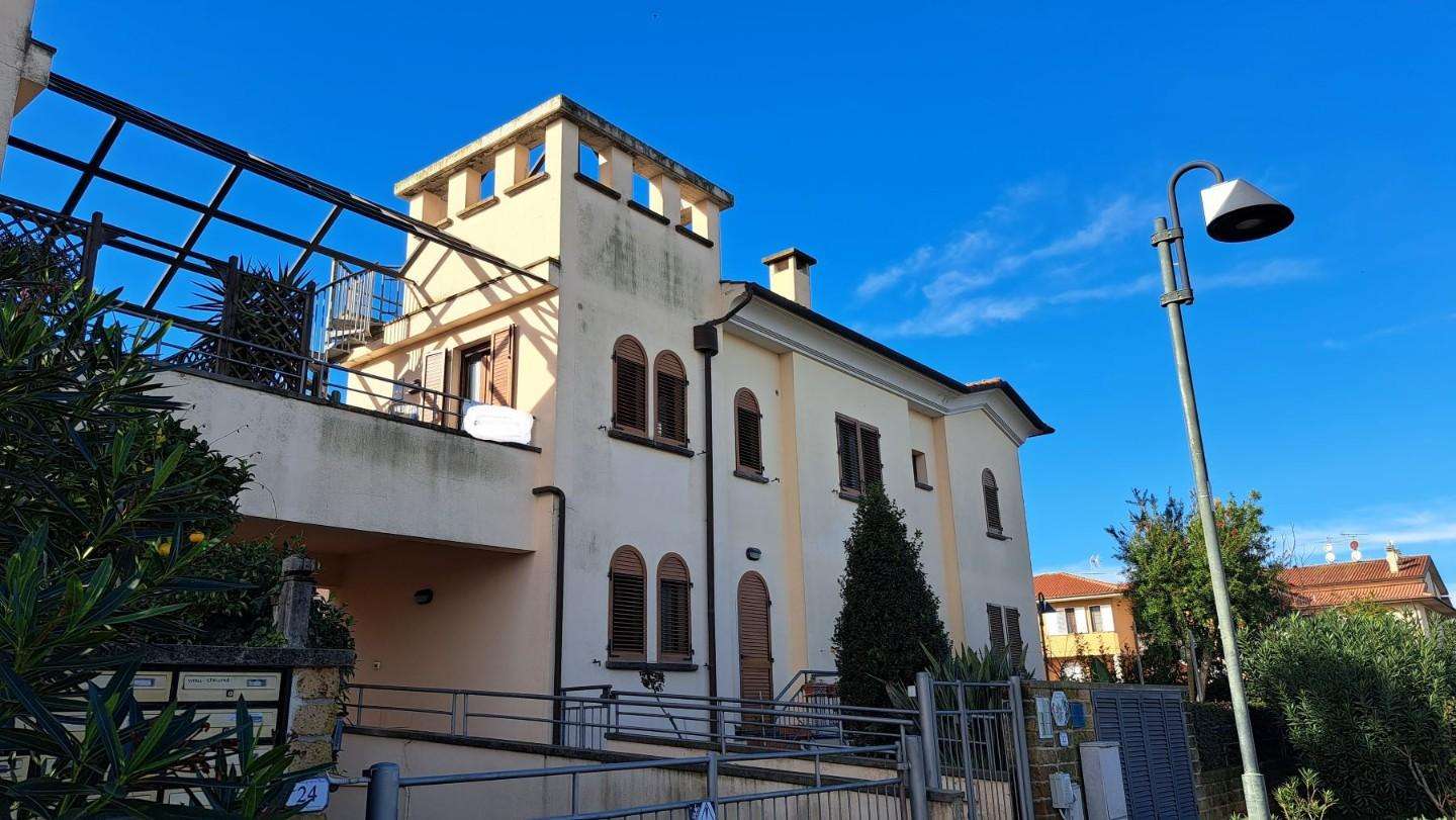 Palazzo - Stabile in Vendita a Rosignano Marittimo Via Marco Polo,