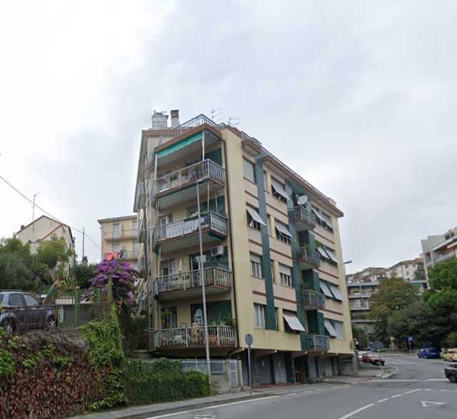 Appartamento in Vendita a Savona Via Giovanni Tissoni