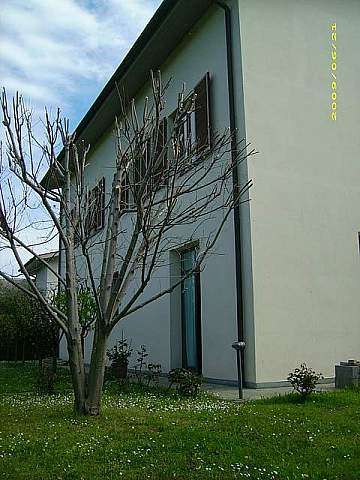 Palazzo - Stabile in Vendita a San Giuliano Terme
