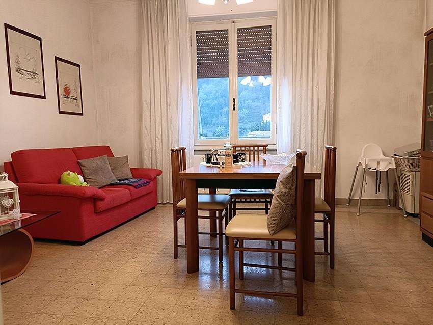 Appartamento in Vendita a Carrara Via VII Luglio,