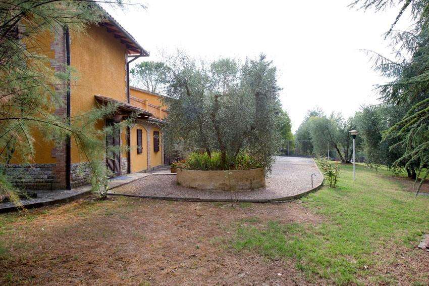 Villa in Vendita a Castelnuovo Berardenga Località Ligure, 23