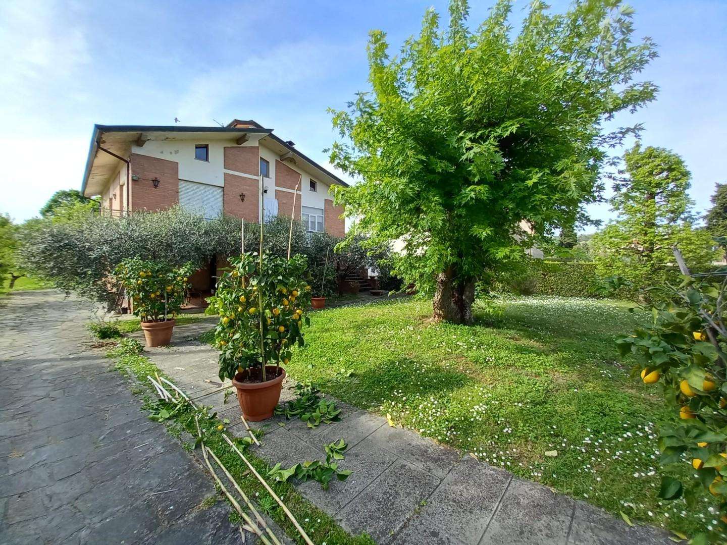 Villa in Vendita a Capannori Via Cardinale A. Pacini,