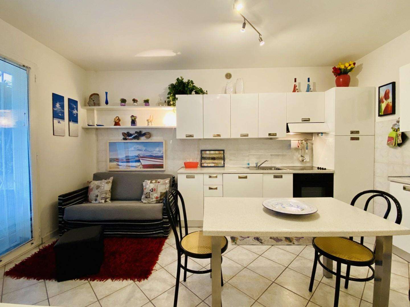 Appartamento in Vendita a Pietrasanta Via Piave, 55045
