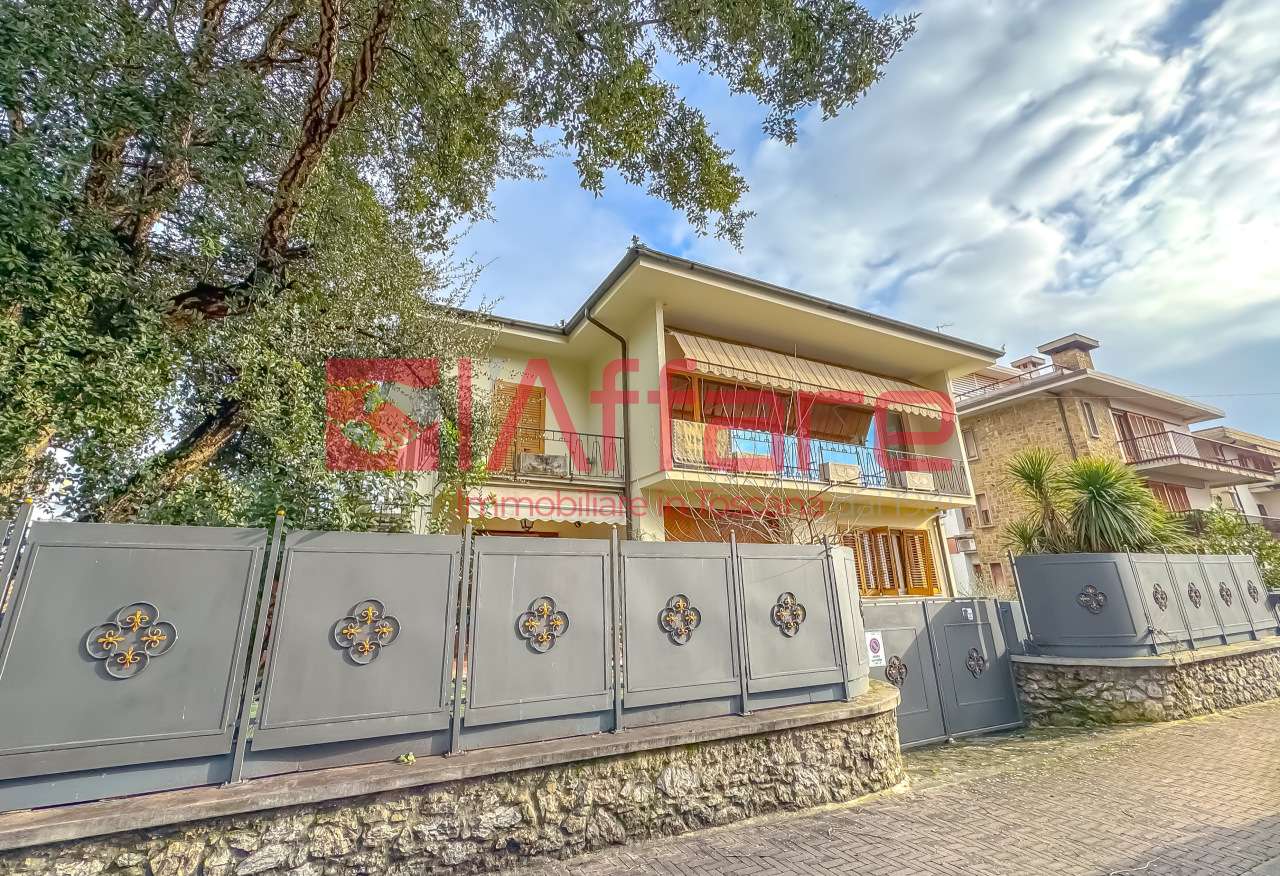 Villa in Vendita a Montecatini Terme