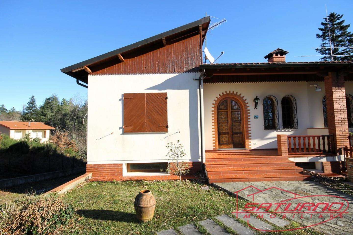 Casa Bi - Trifamiliare in Vendita a Villa Basilica Via del Rifugio, 2