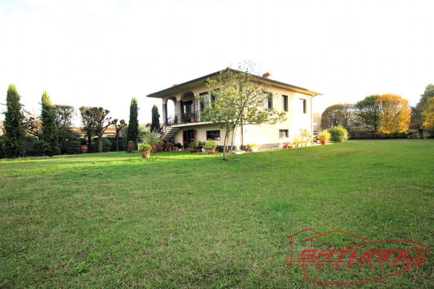 Villa in Vendita a Capannori Via dell 'Ave Maria, 39