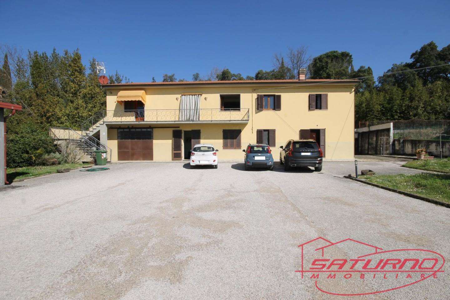 Villa in Vendita a Capannori Via delle Ville, 256