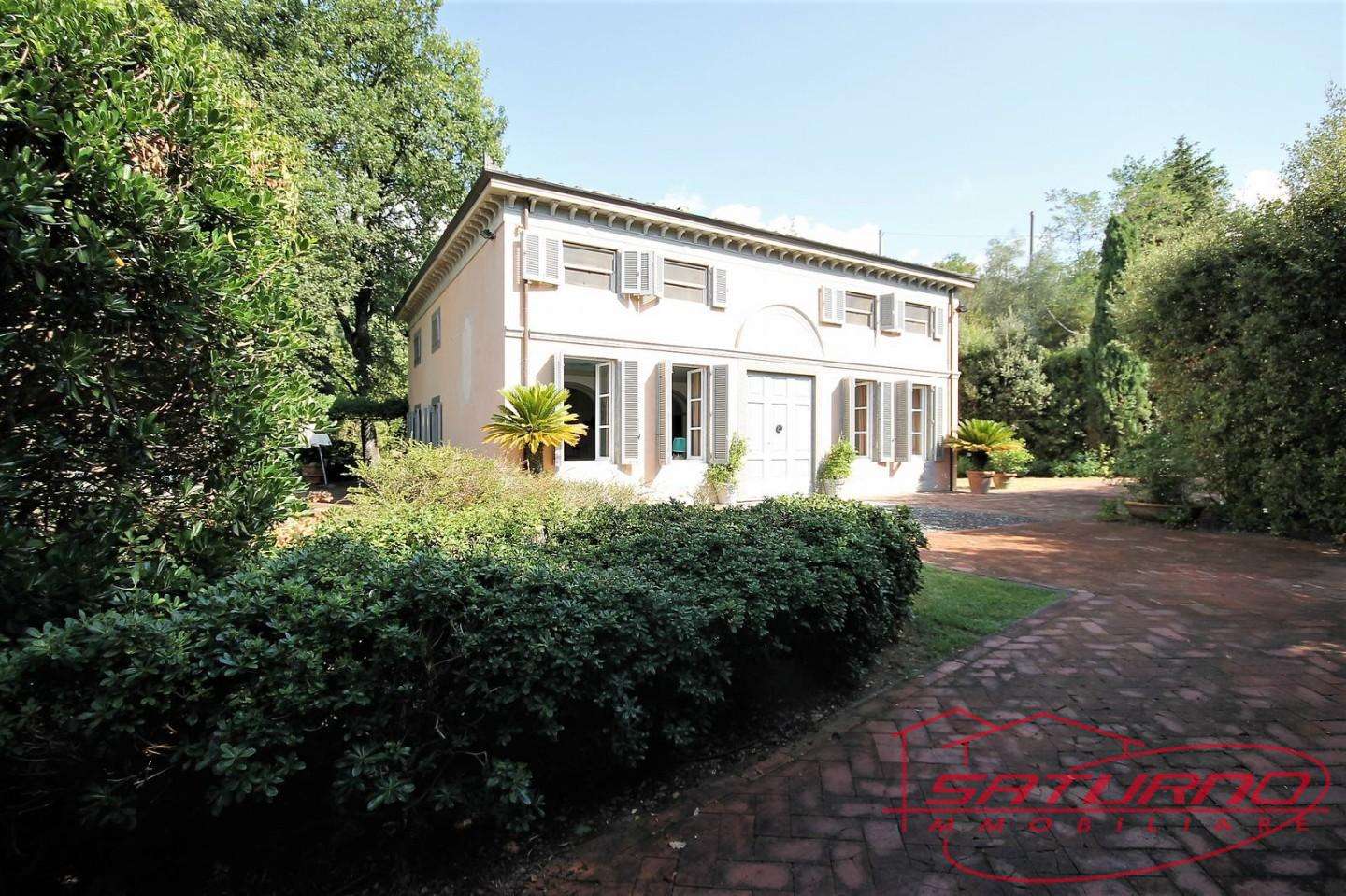 Villa in Vendita a Capannori Marlia Villa Reale, 55012