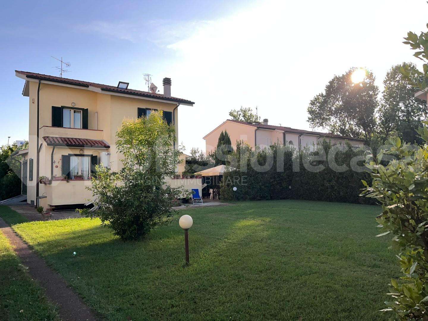 Casa Bi - Trifamiliare in Vendita a San Giuliano Terme Via delle Palanche Madonna dell 'Acqua, 39
