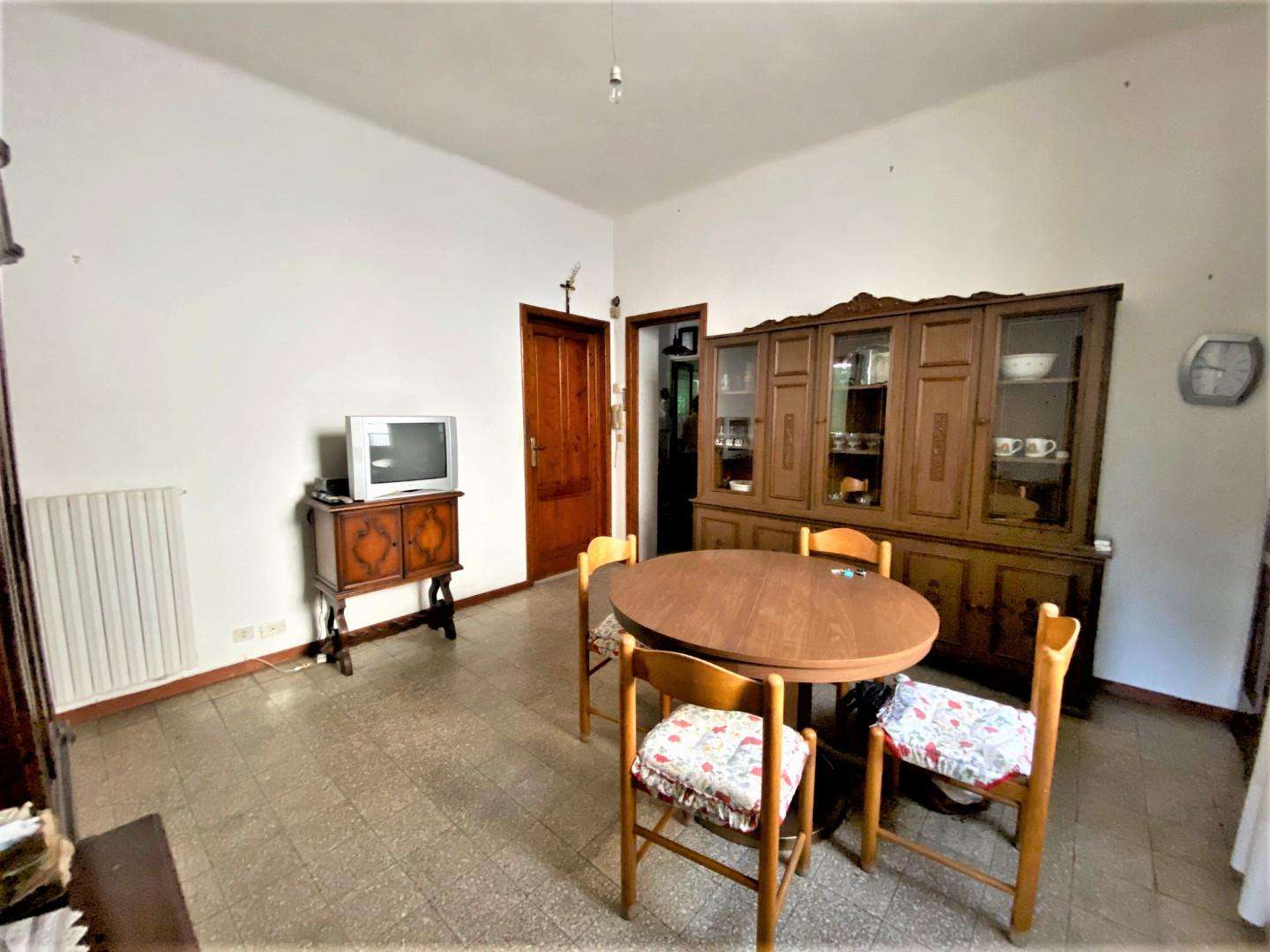 Appartamento in Vendita a Lucca Via di Vinchiana,