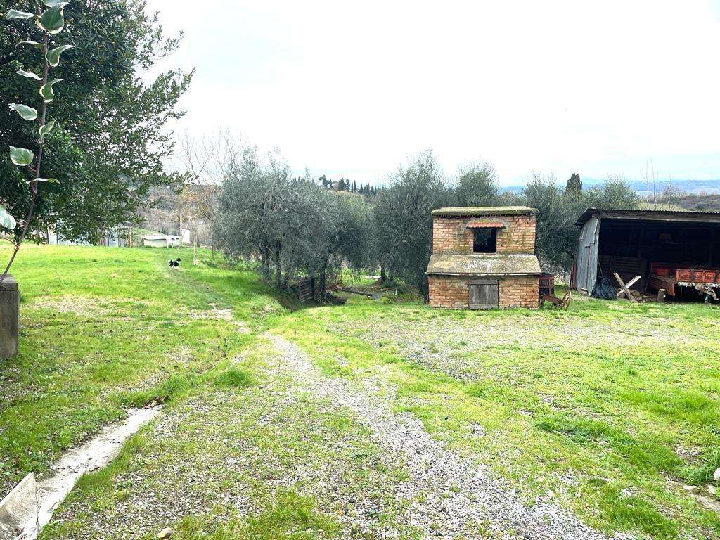 Porzione di casa in Vendita a Gambassi Terme Terme