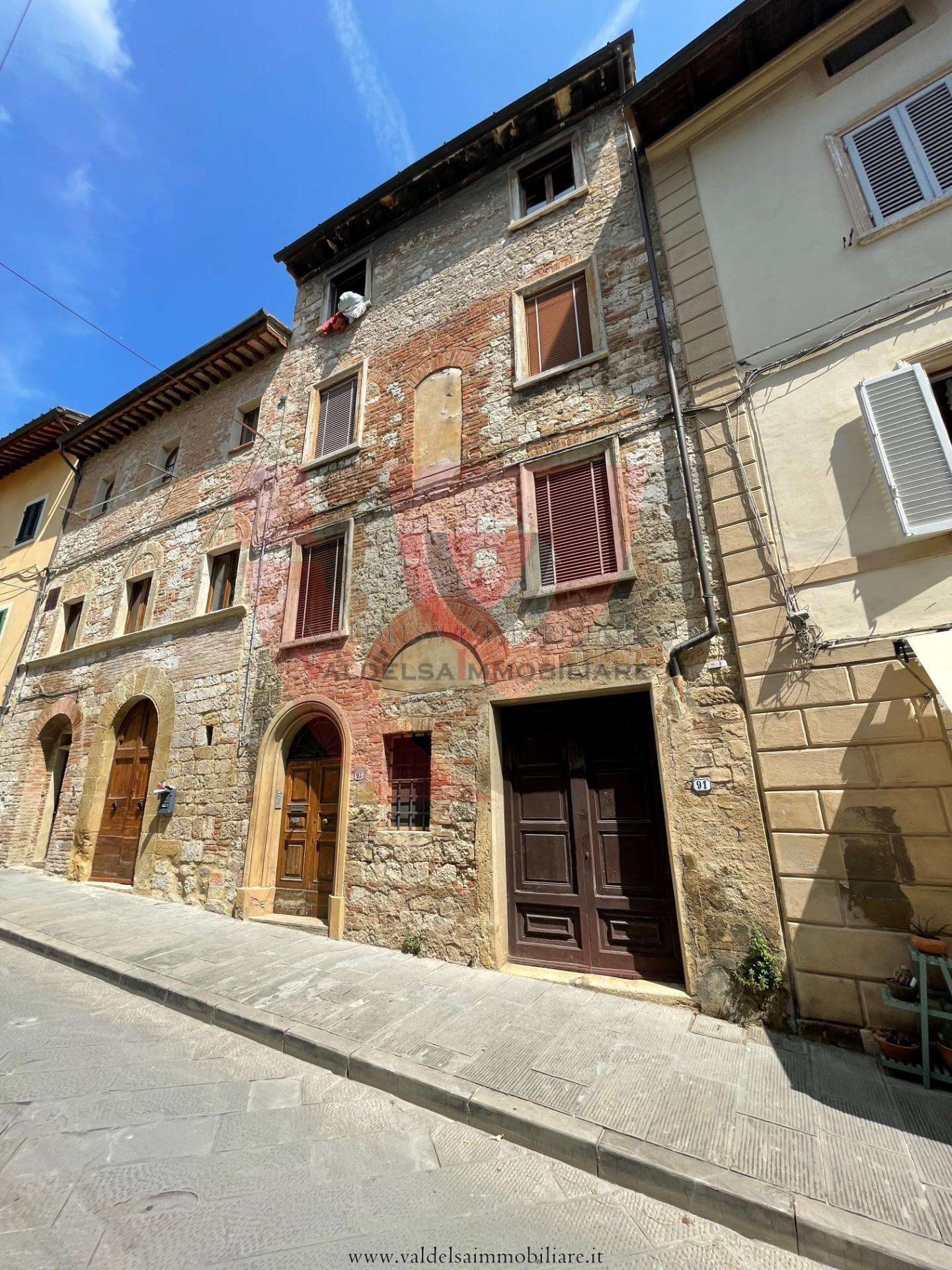 Palazzo - Stabile in Vendita a Colle di Val d'Elsa Via Gracco del Secco, 93