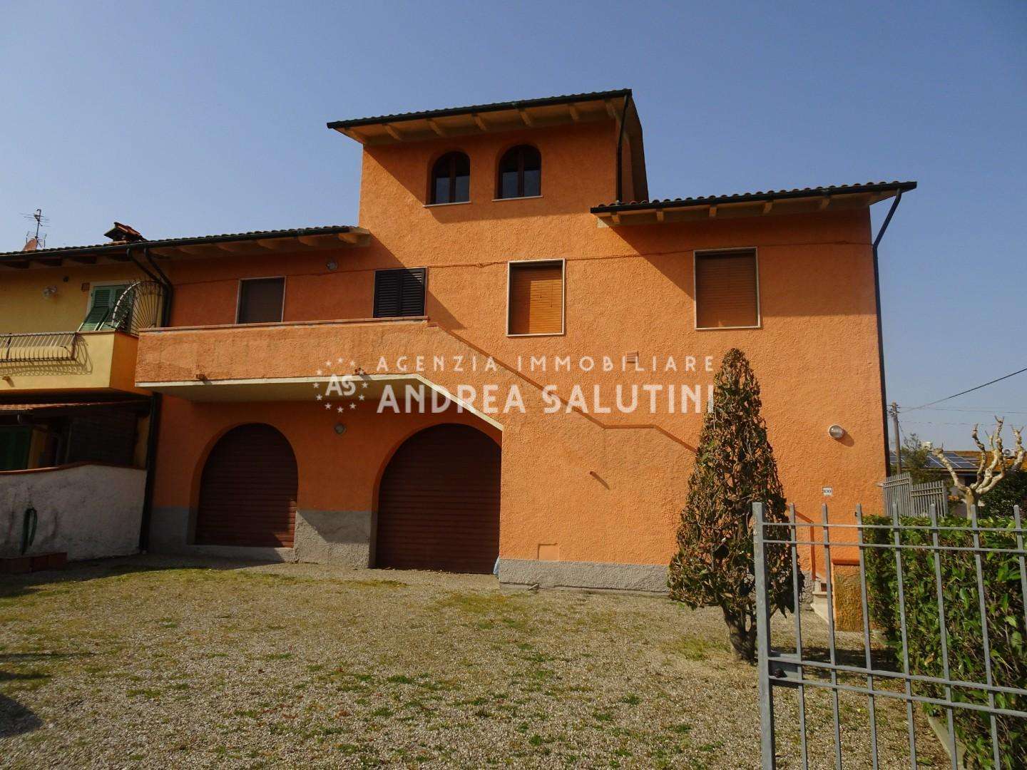 Palazzo - Stabile in Vendita a Santa Maria a Monte Via Firenzuola, 102