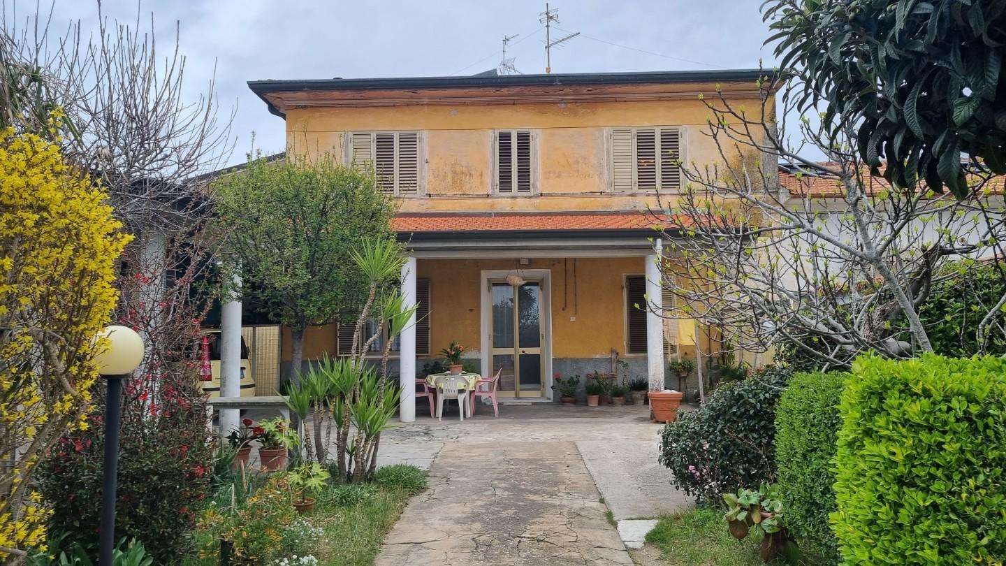 Appartamento in Vendita a Viareggio Via della Fontanella, 55049