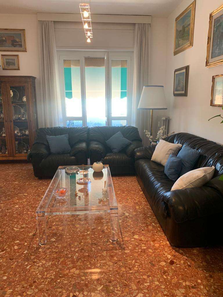 Appartamento in Vendita a Livorno Accademia Labronica