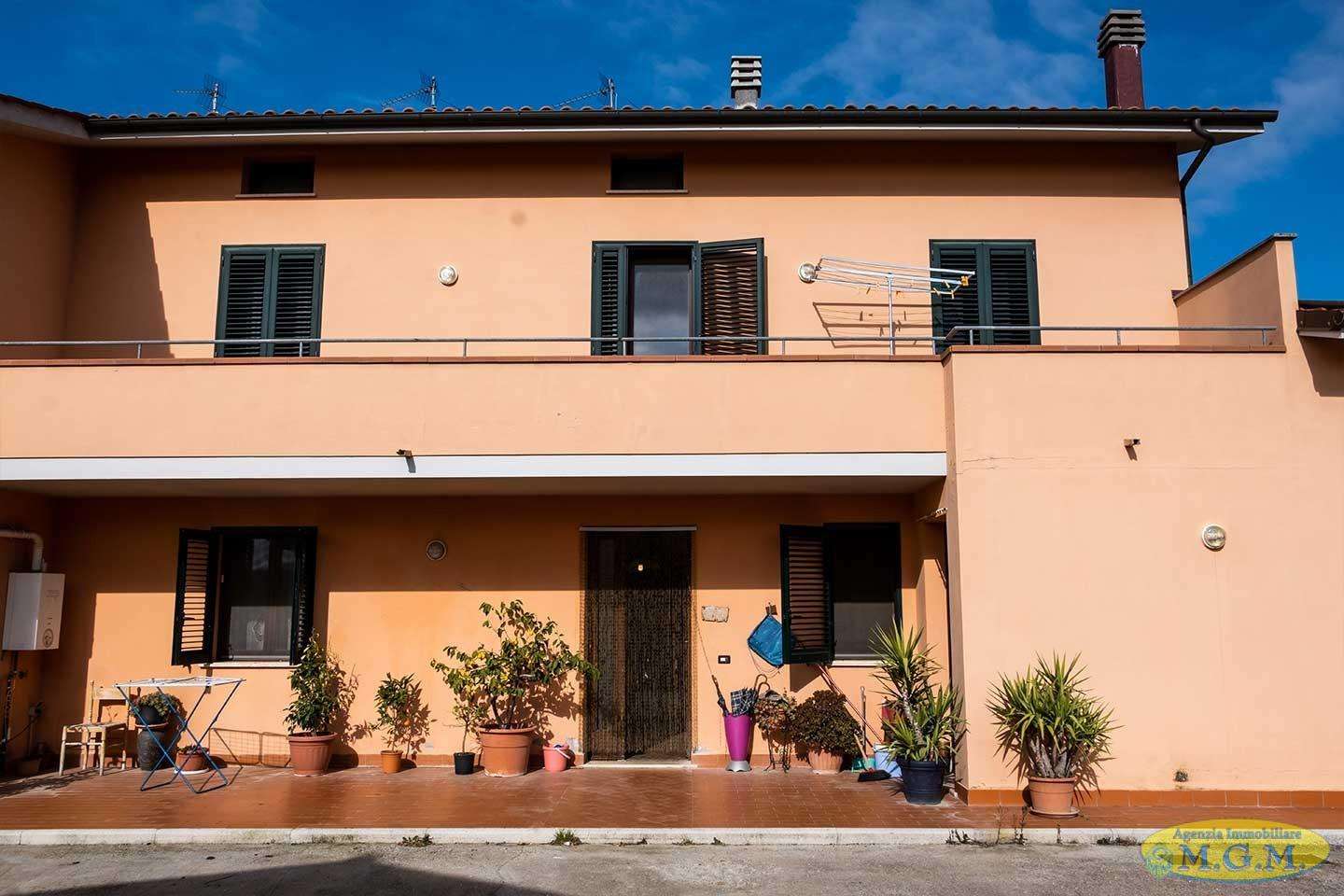 Casa Bi - Trifamiliare in Vendita a Santa Maria a Monte Via Falorni,