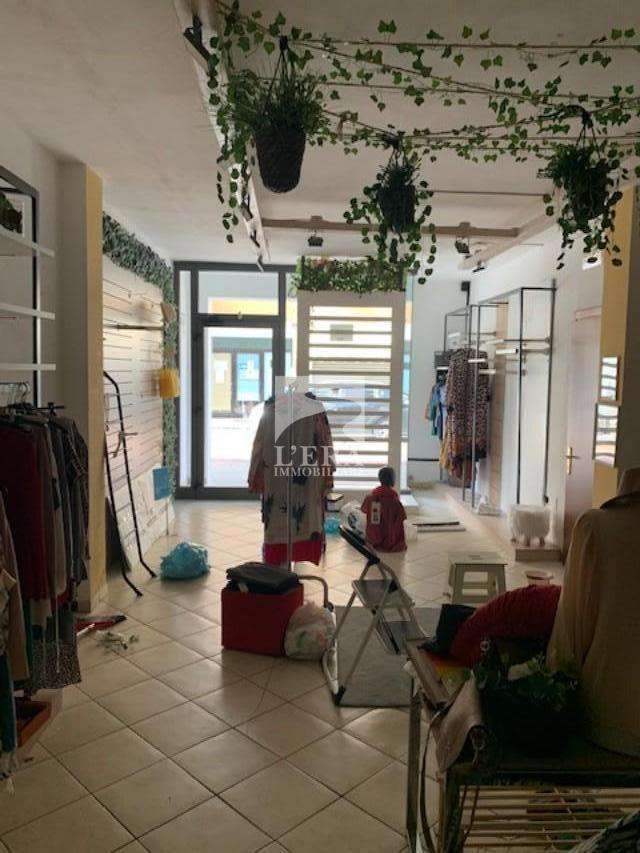 Locale commerciale in Affitto a Pontedera Via I Maggio,
