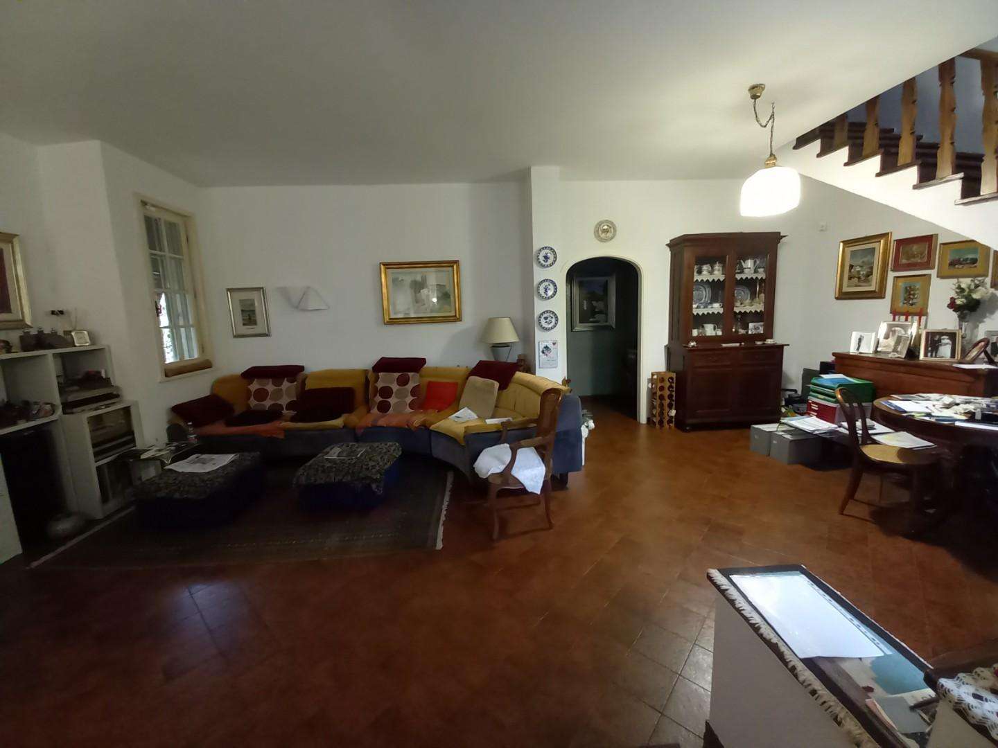 Casa Bi - Trifamiliare in Vendita a Castelfiorentino Via Galileo Galilei,
