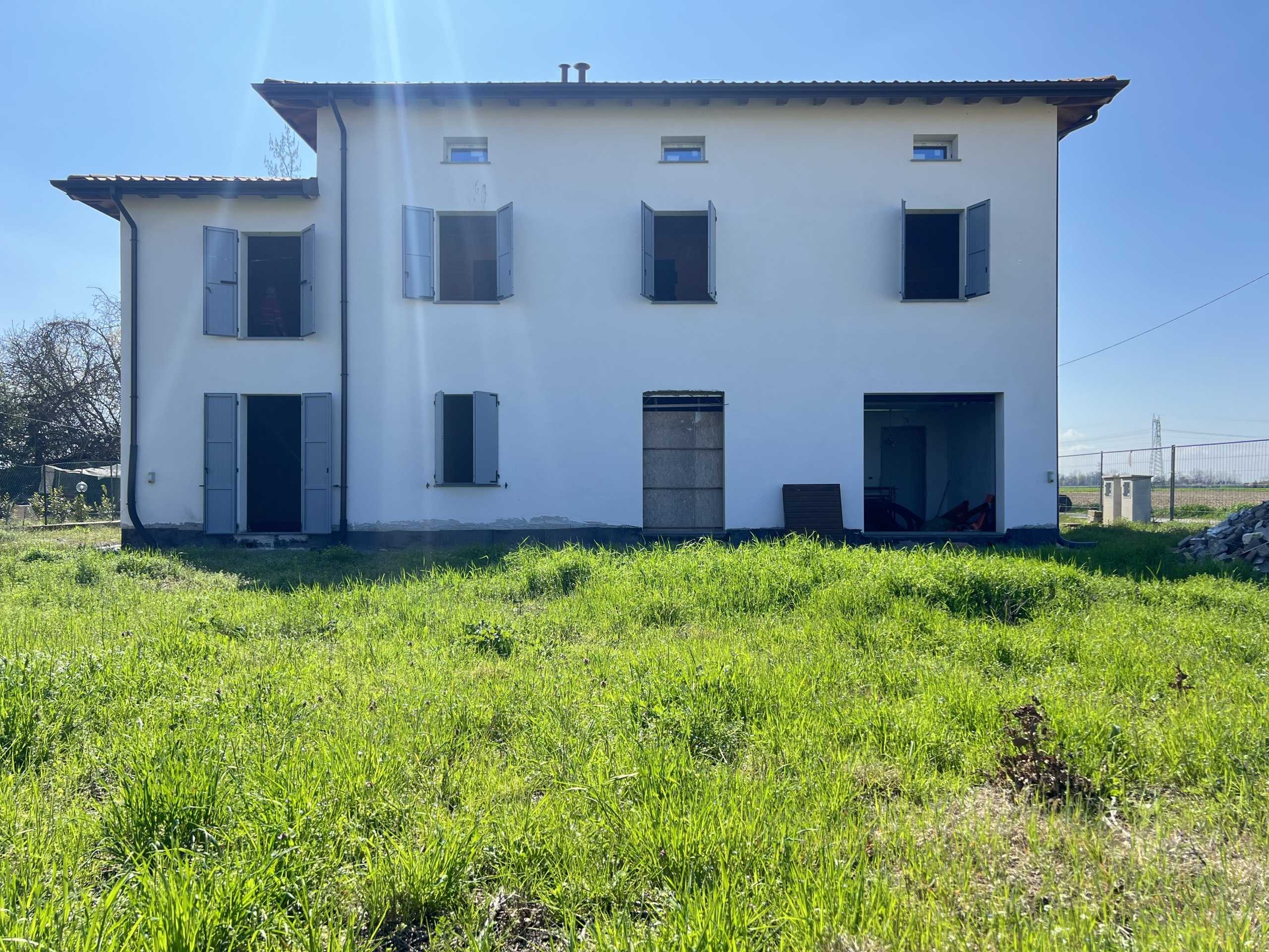 Casa indipendente in Vendita a Crevalcore via Calcino