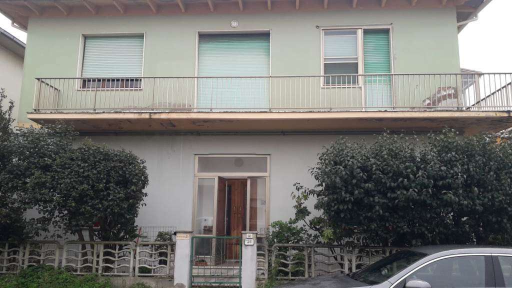 Casa Bi - Trifamiliare in Vendita a Rosignano Marittimo