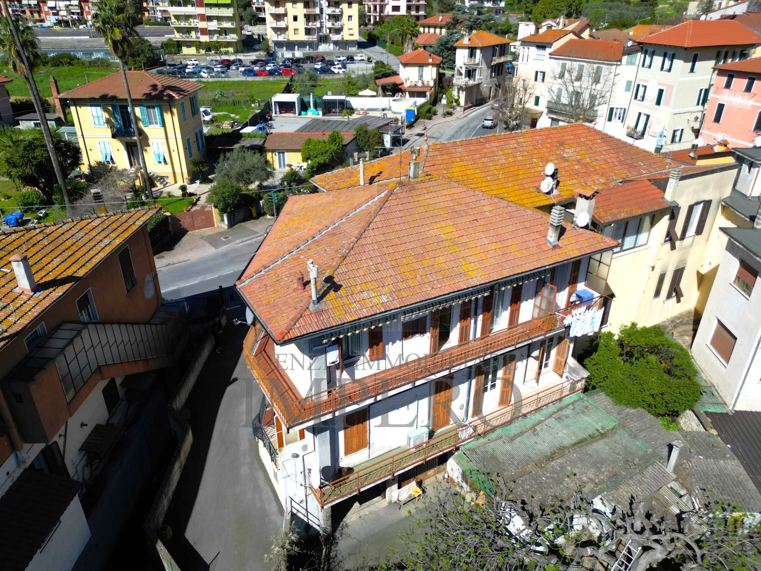 Porzione di casa in Vendita a Camporosso Corso Vittorio Emanuele