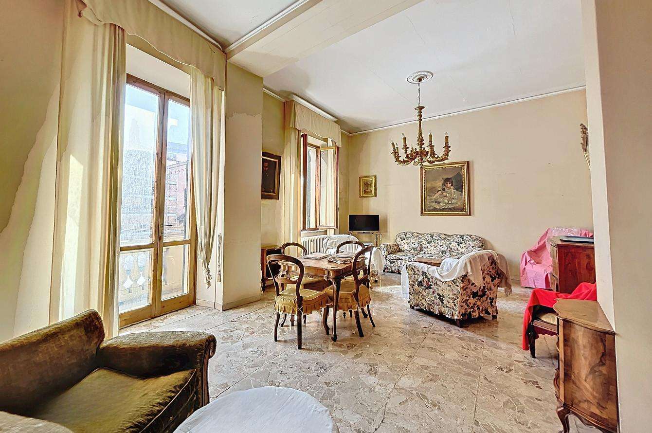 Appartamento in Vendita a Pisa Via Santa Maria, 56126