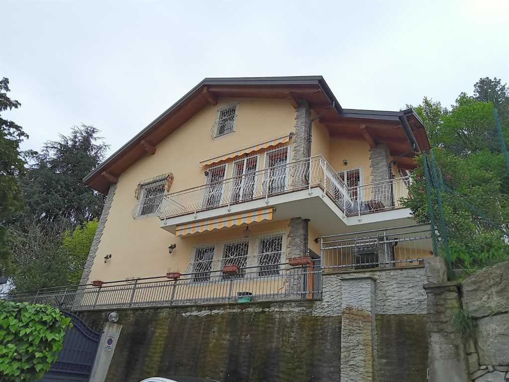Villa in Vendita a Gassino Torinese STRADA SAN TOMMASO