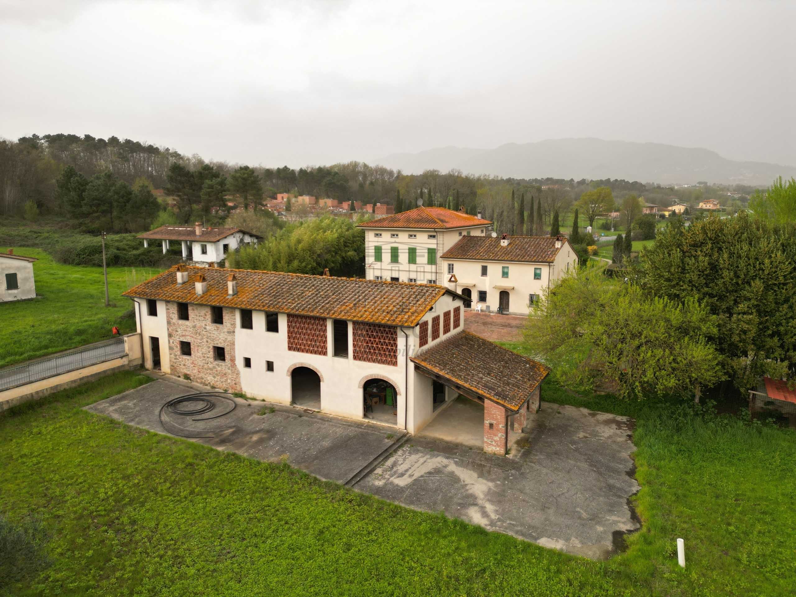 Casa indipendente in Vendita a Porcari Via Sbarra