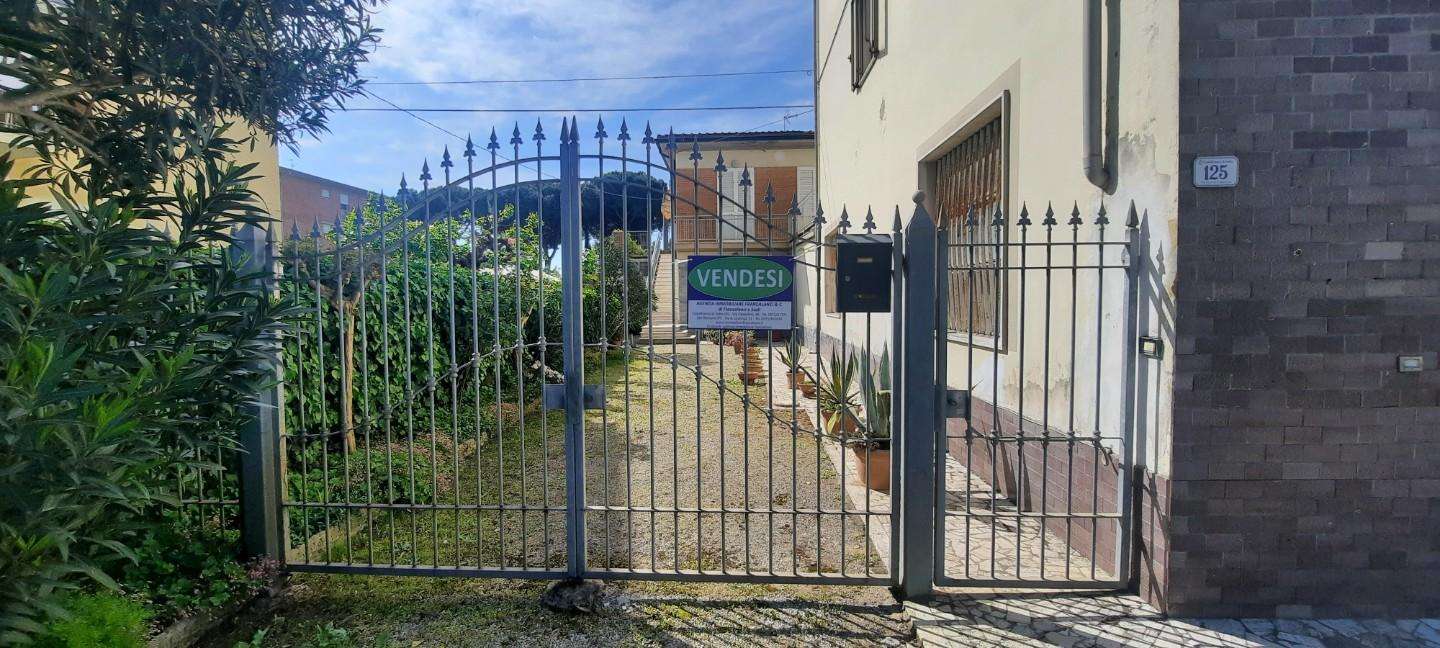Casa Bi - Trifamiliare in Vendita a Castelfranco di Sotto Castelfranco di Sotto PI,