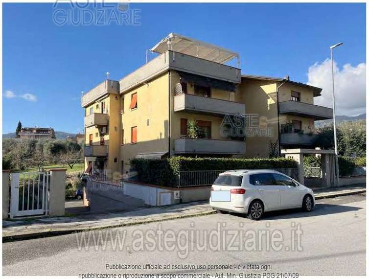 Appartamento in Vendita a Montecatini Terme Via Vincenzo Bellini, 43