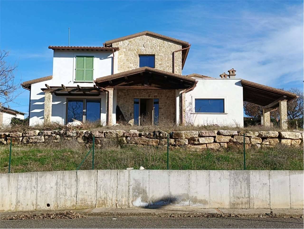 Casa indipendente in Vendita a Gualdo Cattaneo