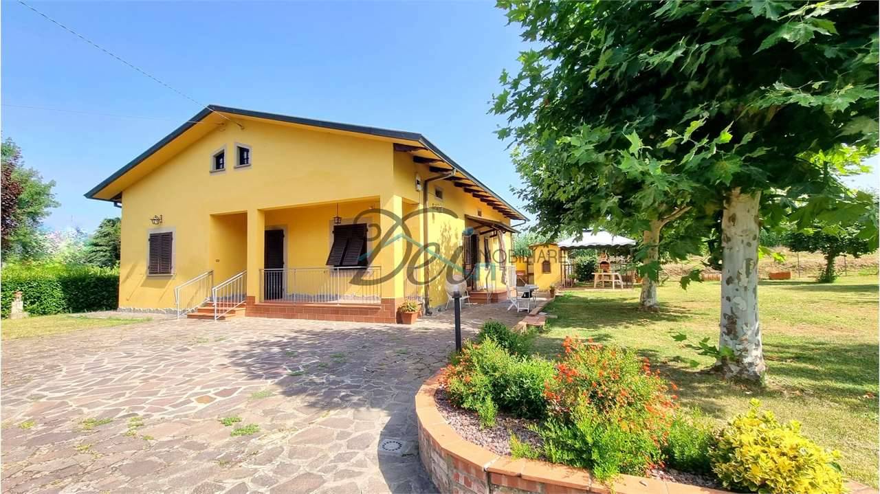 Villa in Vendita a Porcari Porcari centro
