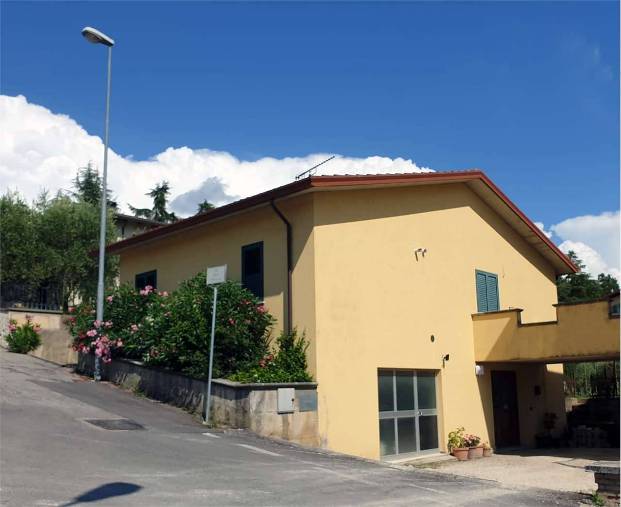 Villa in Vendita a Valfabbrica