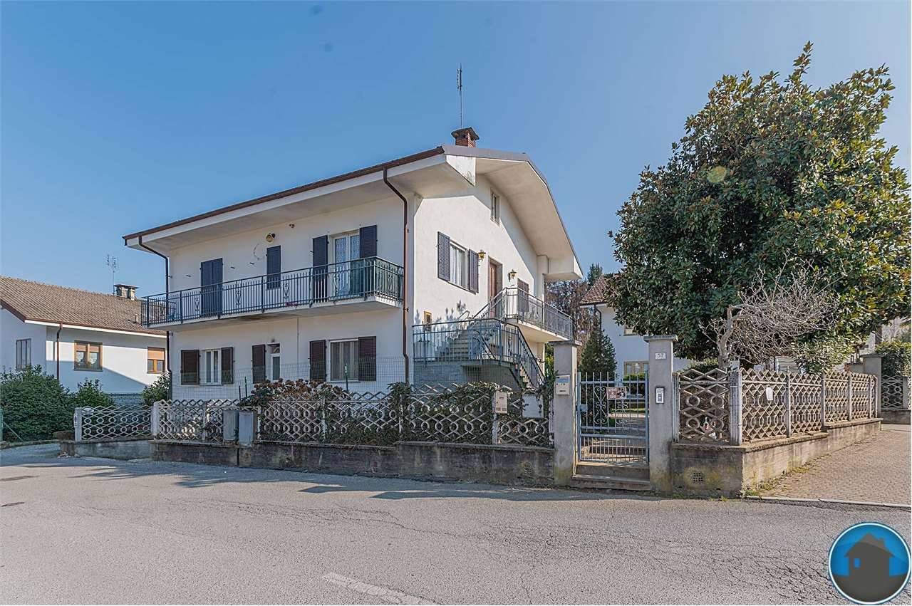 Casa Bi - Trifamiliare in Vendita a Bagnolo Piemonte