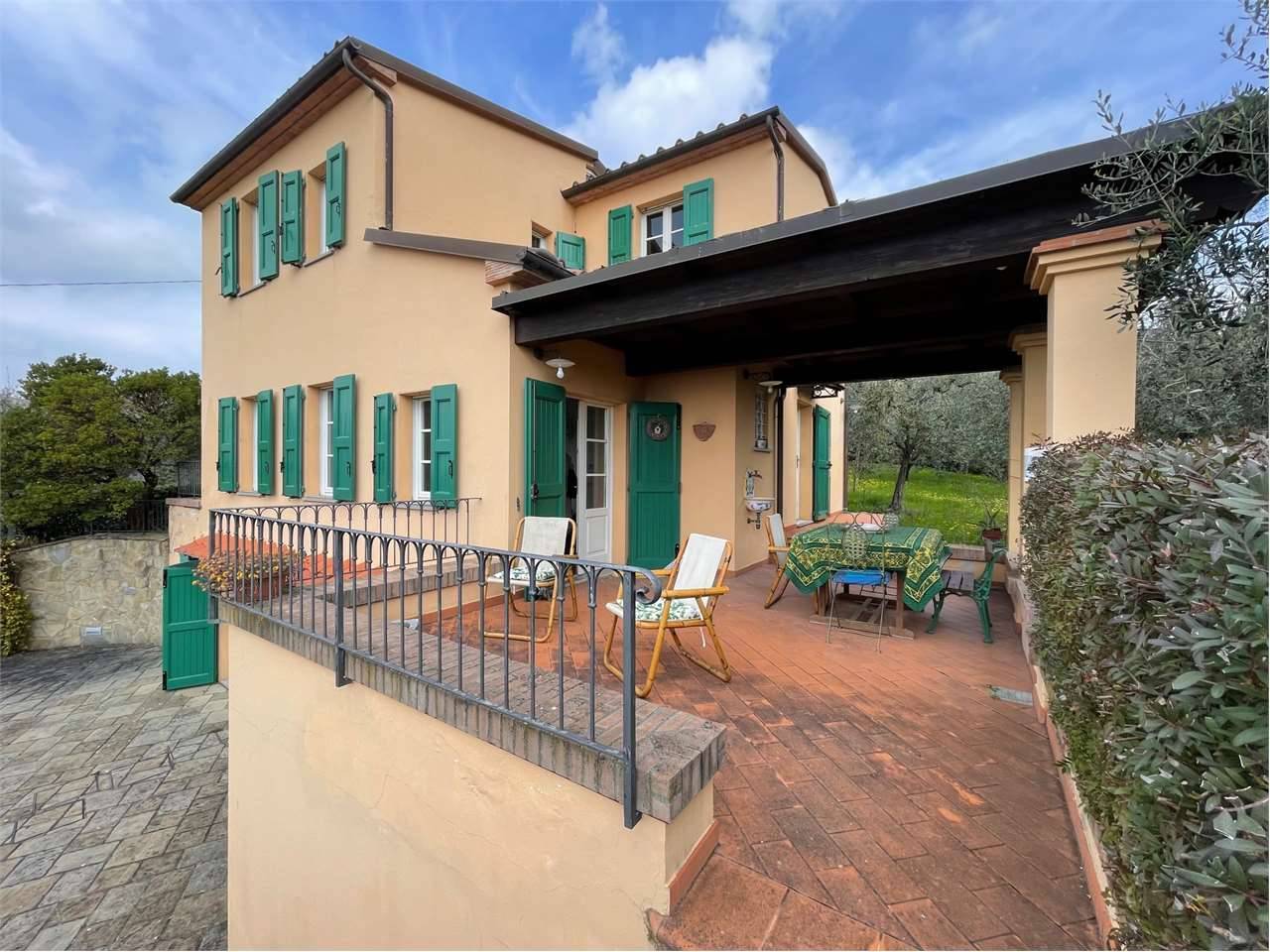 Villa in Vendita a Monsummano Terme Montevettolini