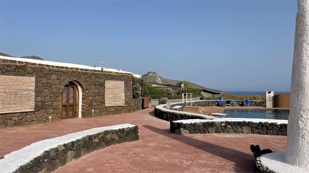 Villa in Vendita a Pantelleria Pantelleria