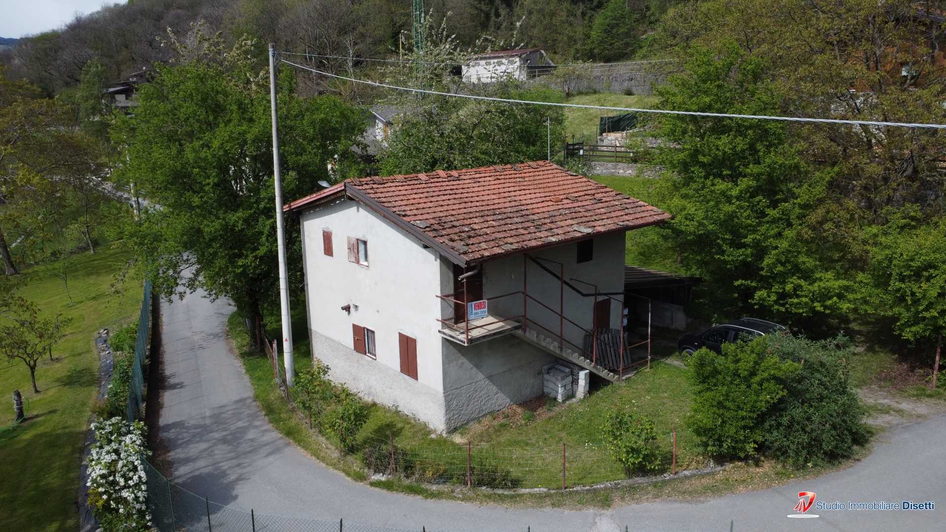 Villa in Vendita a Capo di Ponte Località Deria