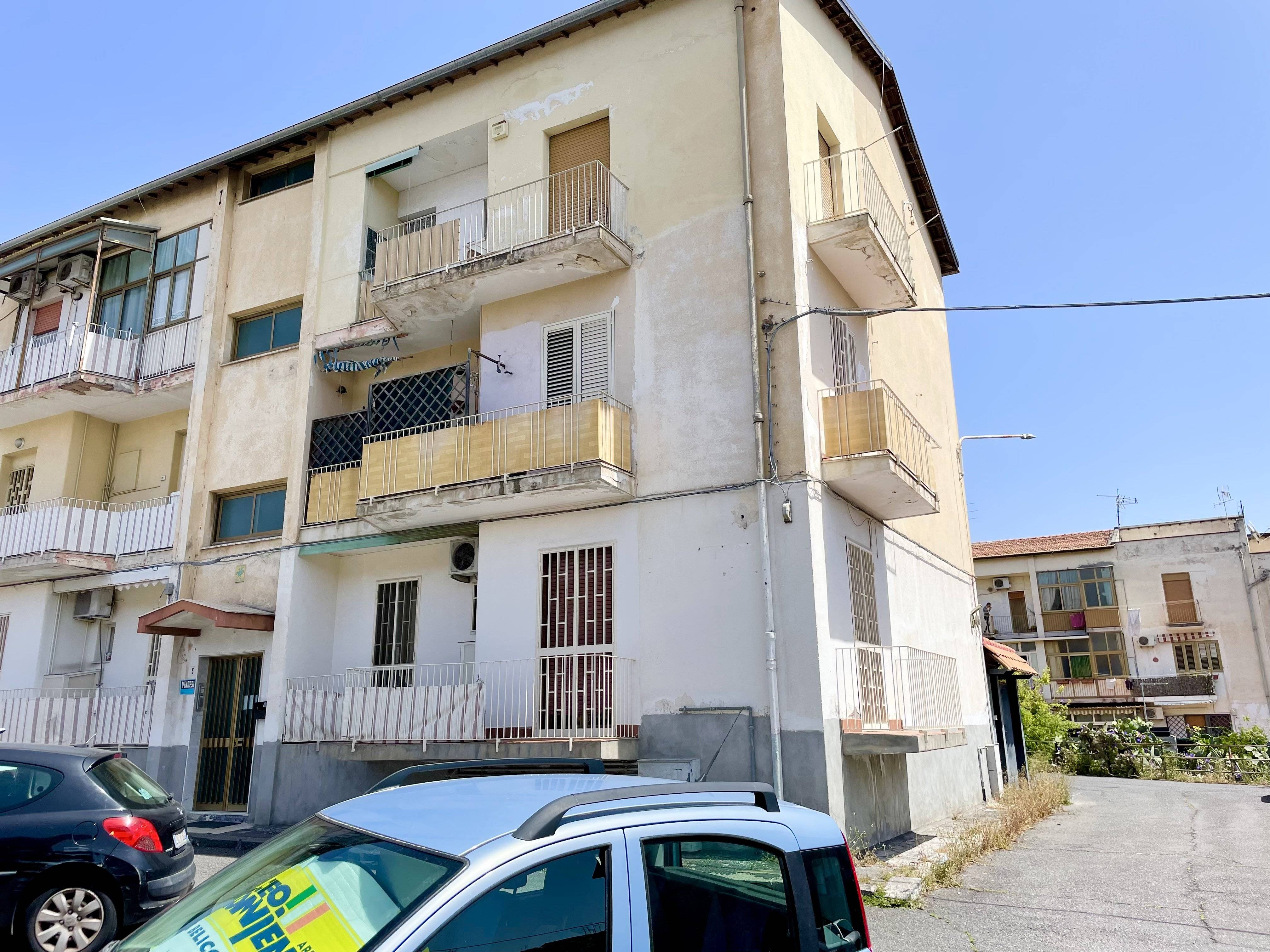 Appartamento in Vendita a Catania Via Francesco Durante, 5