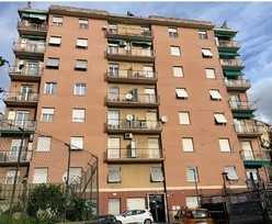 Appartamento in Vendita a Genova Via Borghetto