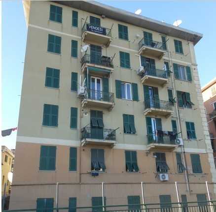 Appartamento in Vendita a Genova Via Passo Buole