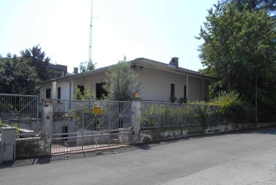 Villa in Vendita a Fiorenzuola d'Arda