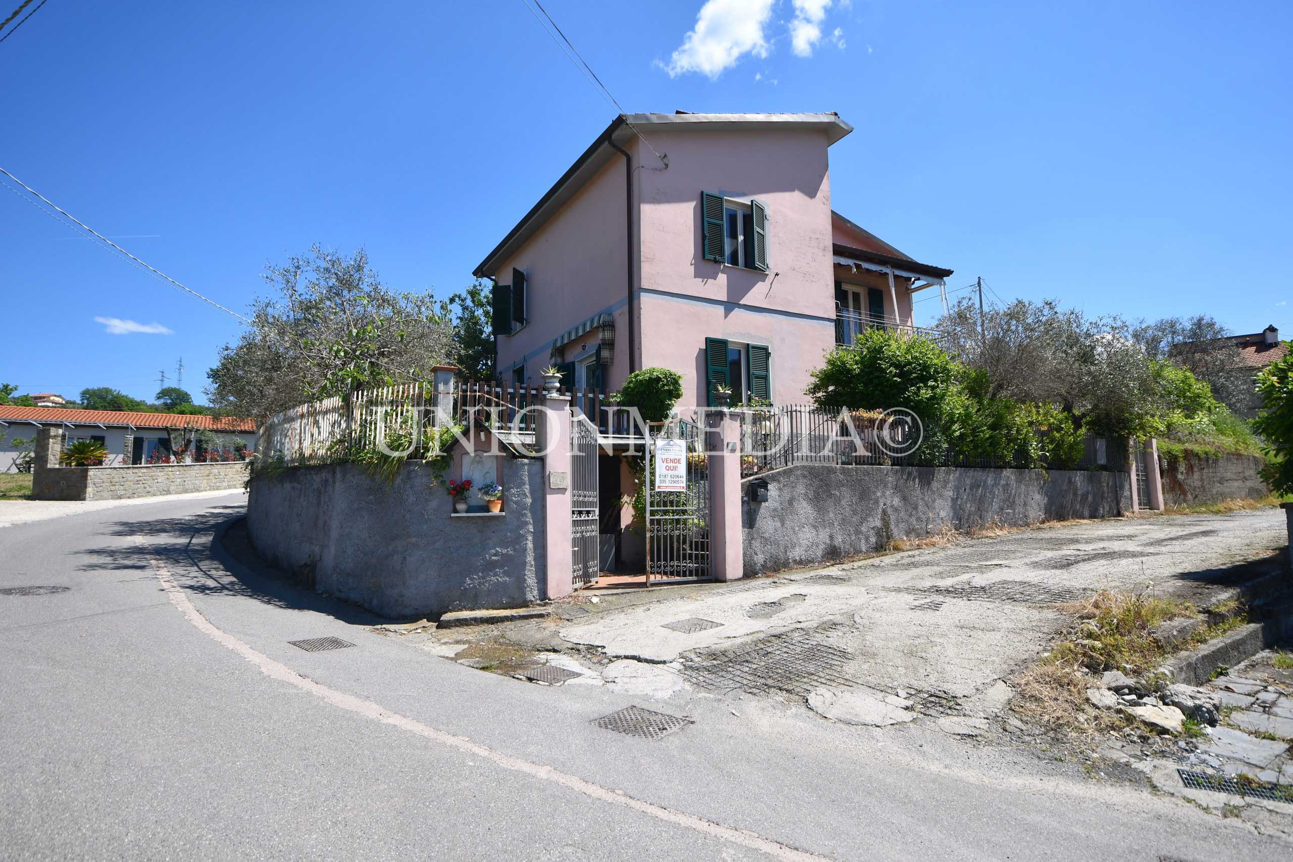 Casa indipendente in Vendita a Sarzana Via Paterno