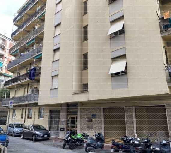 Appartamento in Vendita a Genova Via San Remo