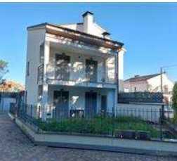 Porzione di casa in Vendita a Albenga Via M. Genlis