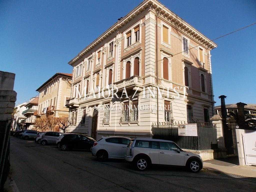 Appartamento in Vendita a San Benedetto del Tronto via Dari